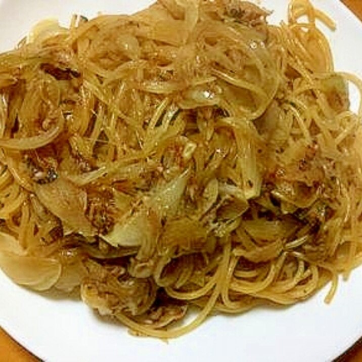 ツナと玉ねぎの和風醤油ベースパスタ